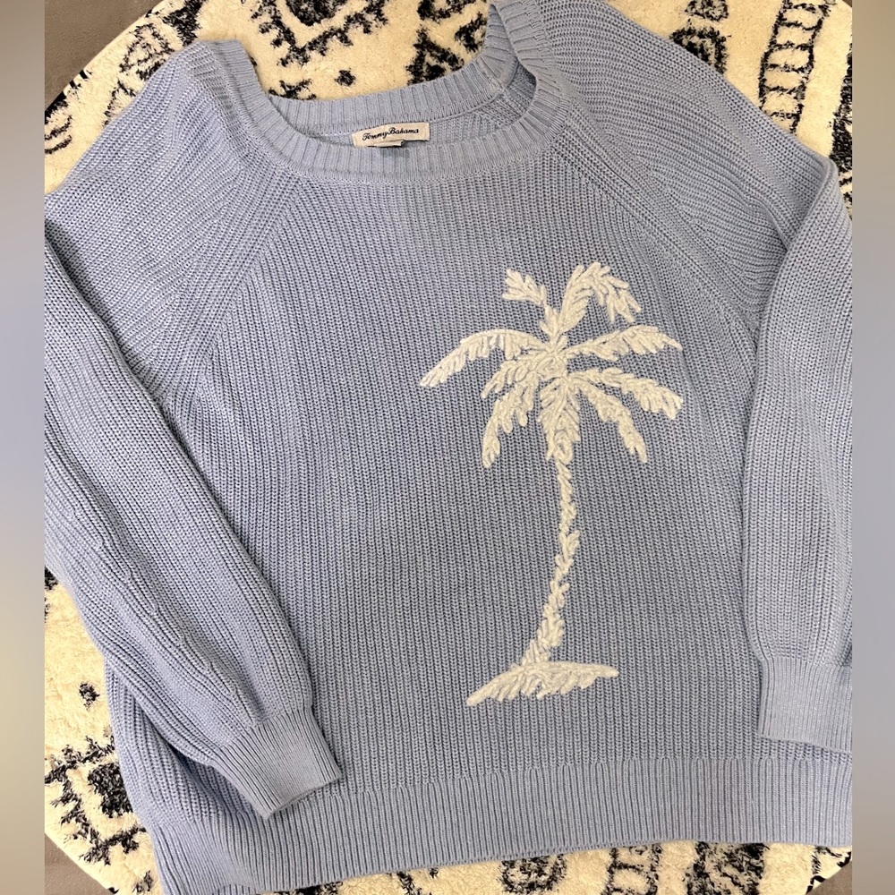 Tommy Bahama light Heather  blue palm tree sweater size large.